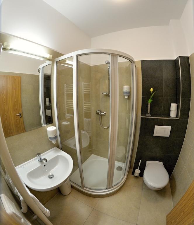 Hotel Golf Jezera Ostrožská Nová Ves Camera foto